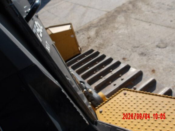 2024 John Deere 750L