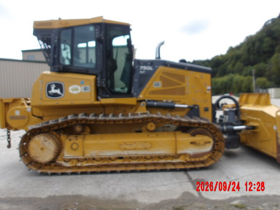2024 John Deere 750L