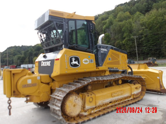 2024 John Deere 750L