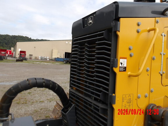 2024 John Deere 750L