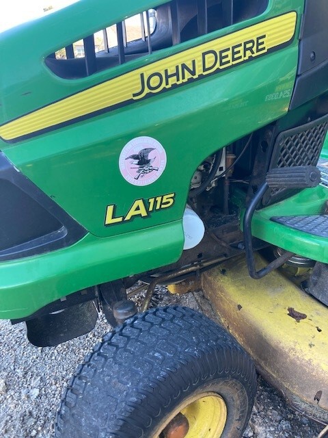 2010 John Deere LA115 Image 2