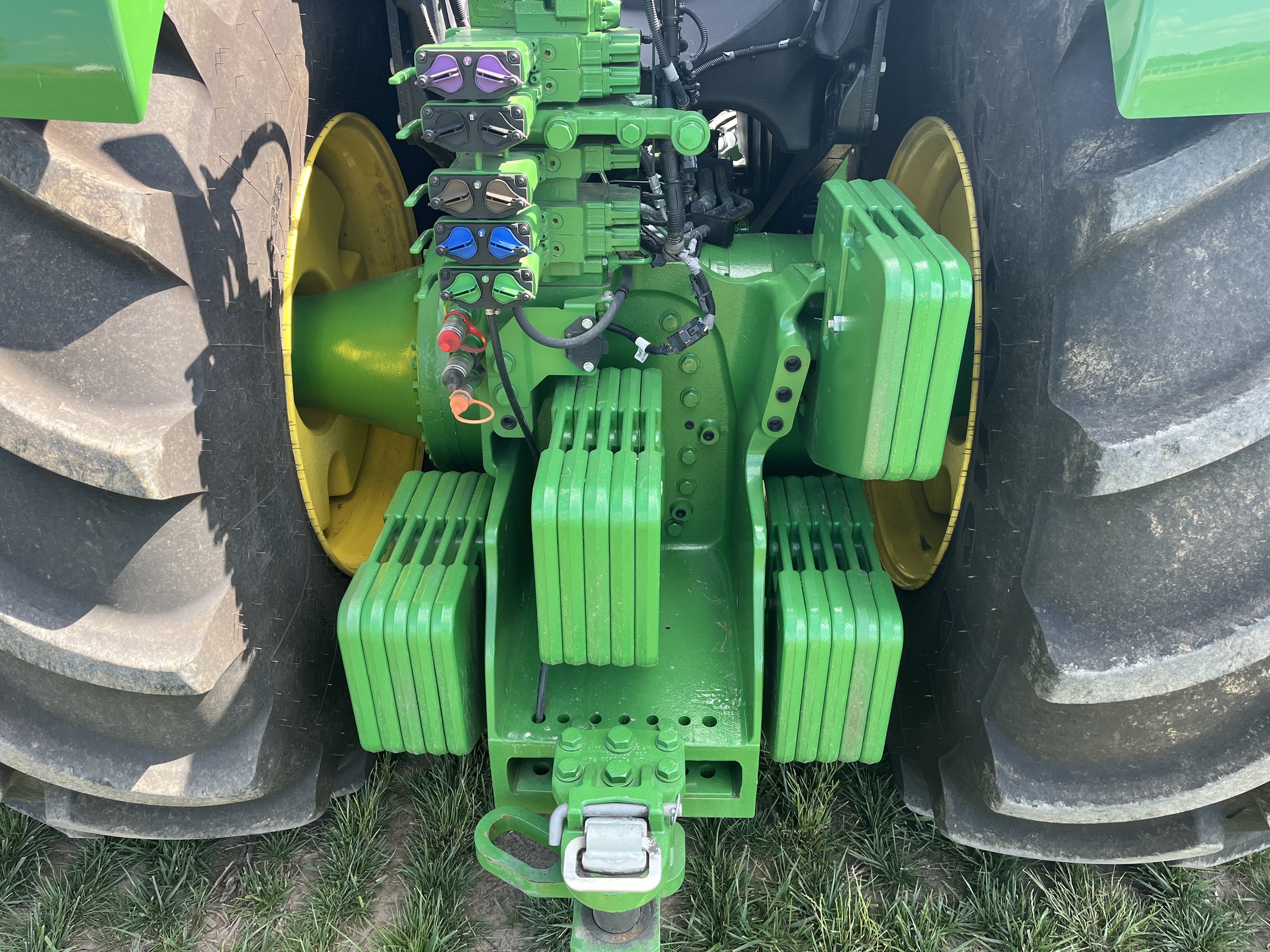  2022 John Deere 9R 590 at Heritage Tractor in Princeton, IL