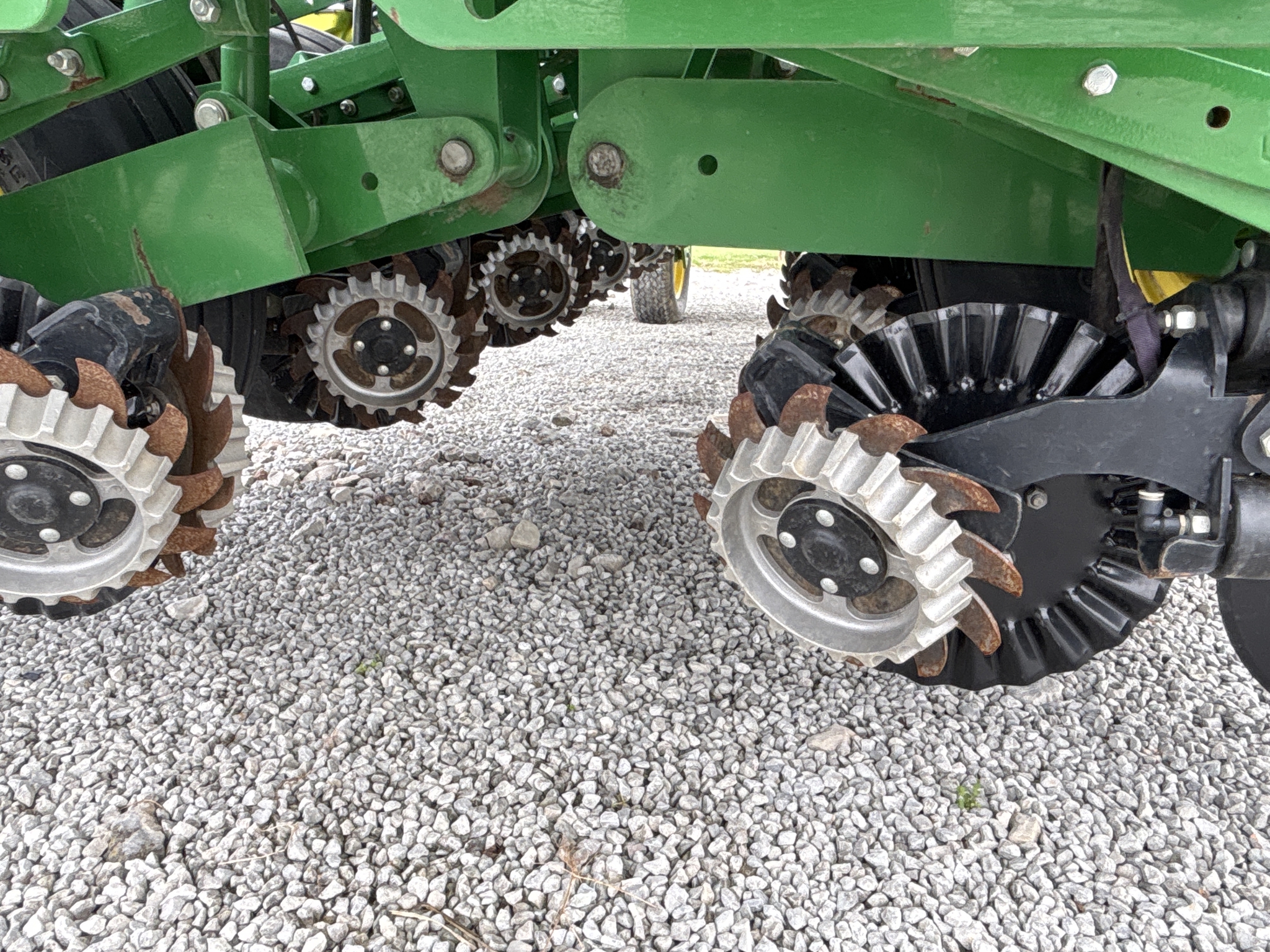 Used 2017 John Deere 1795 Planters: Drawn at Koenig Equipment in Urbana, OH - PhotoXL14