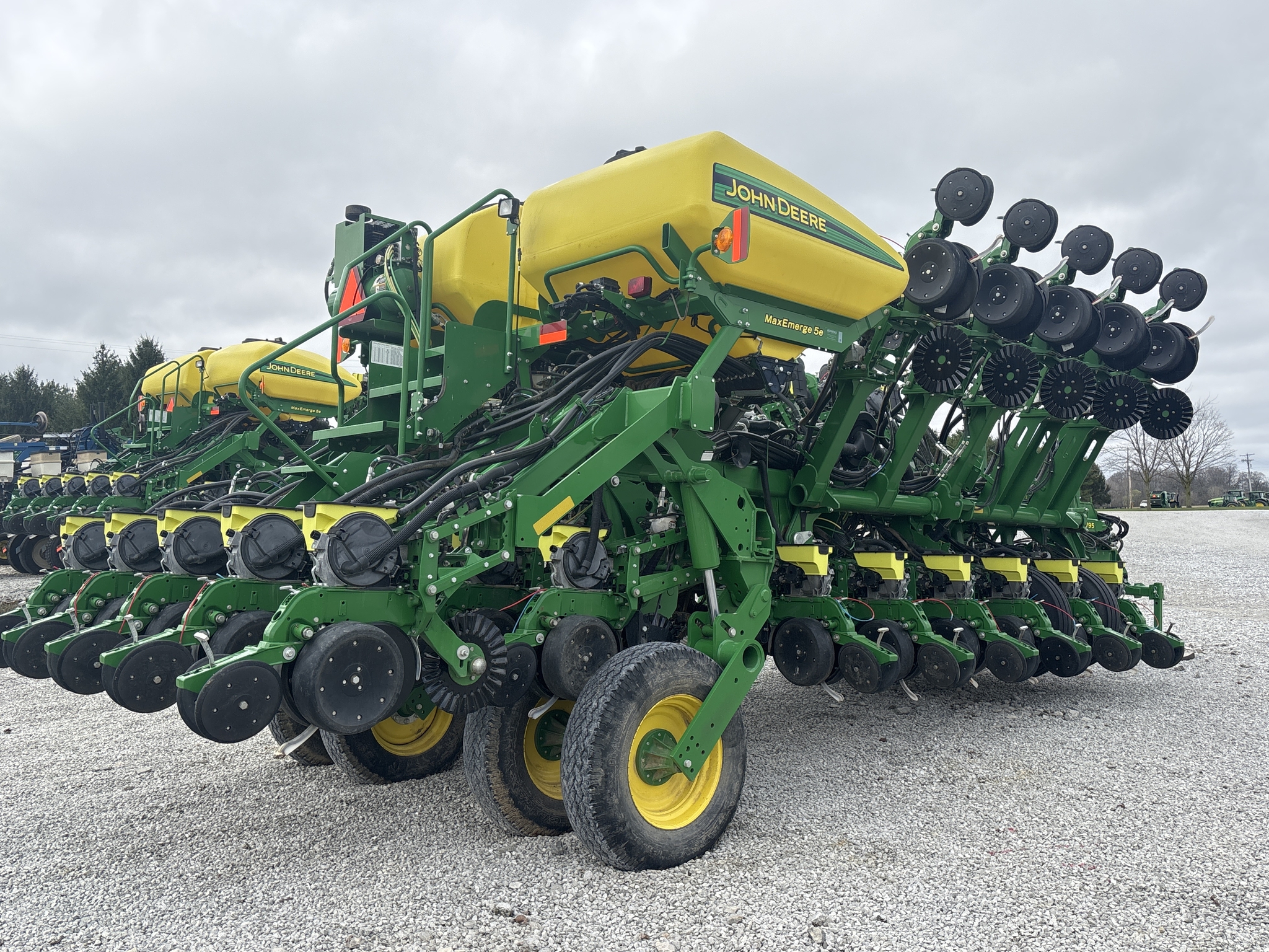 Used 2017 John Deere 1795 Planters: Drawn at Koenig Equipment in Urbana, OH - PhotoXL5
