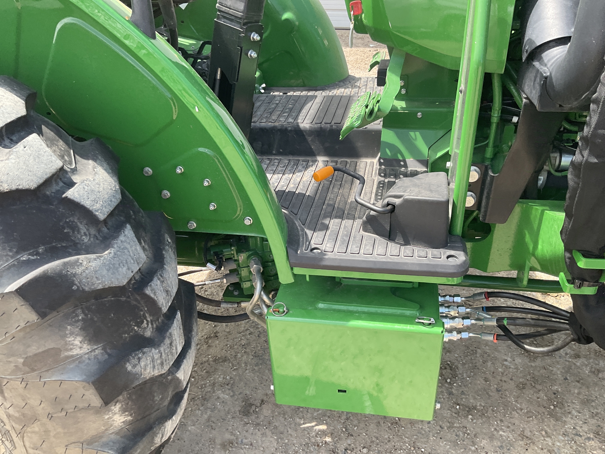 2024 John Deere 5060E Image 16