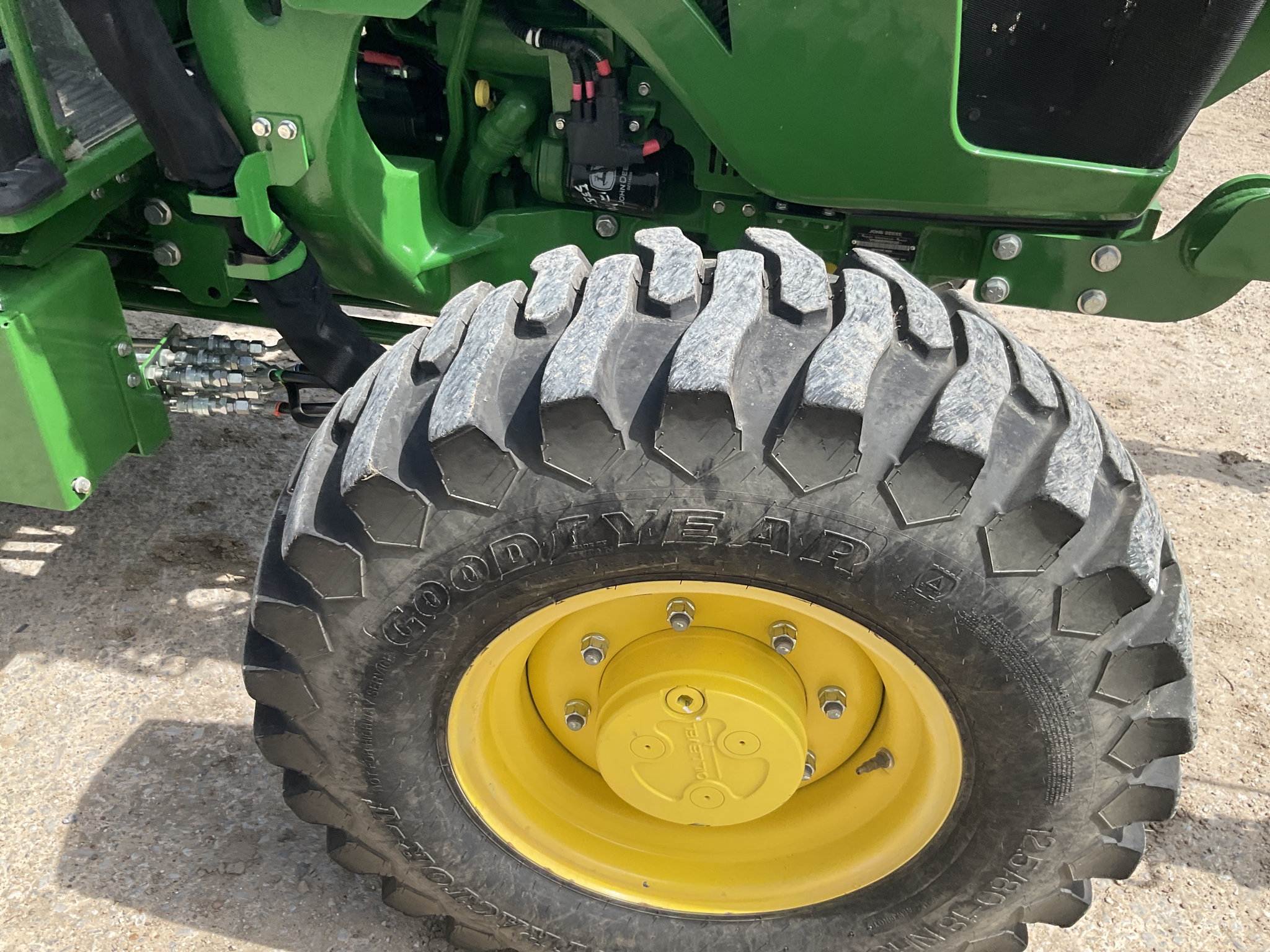 2024 John Deere 5060E Image 25