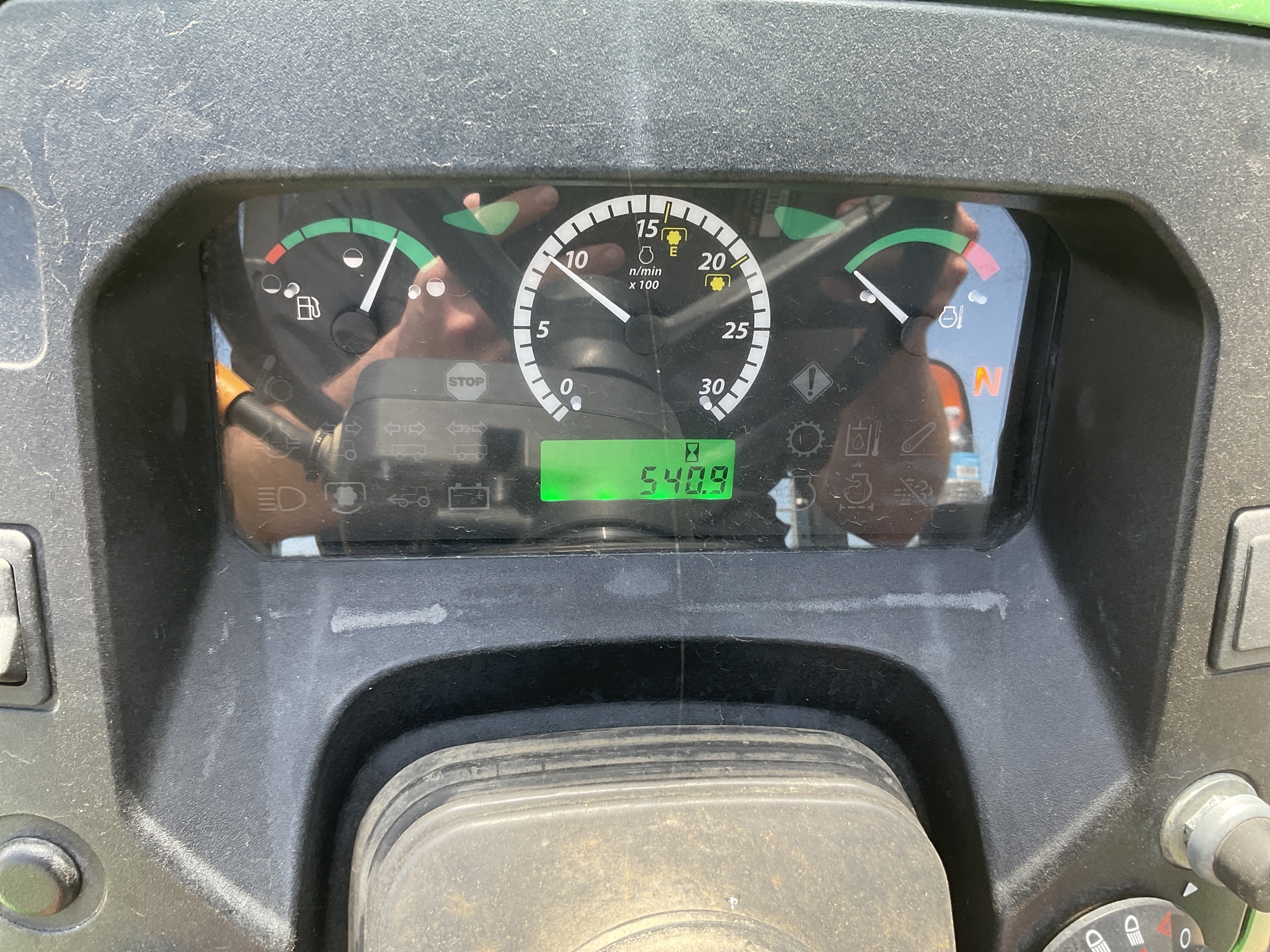 2024 John Deere 5060E Image 10