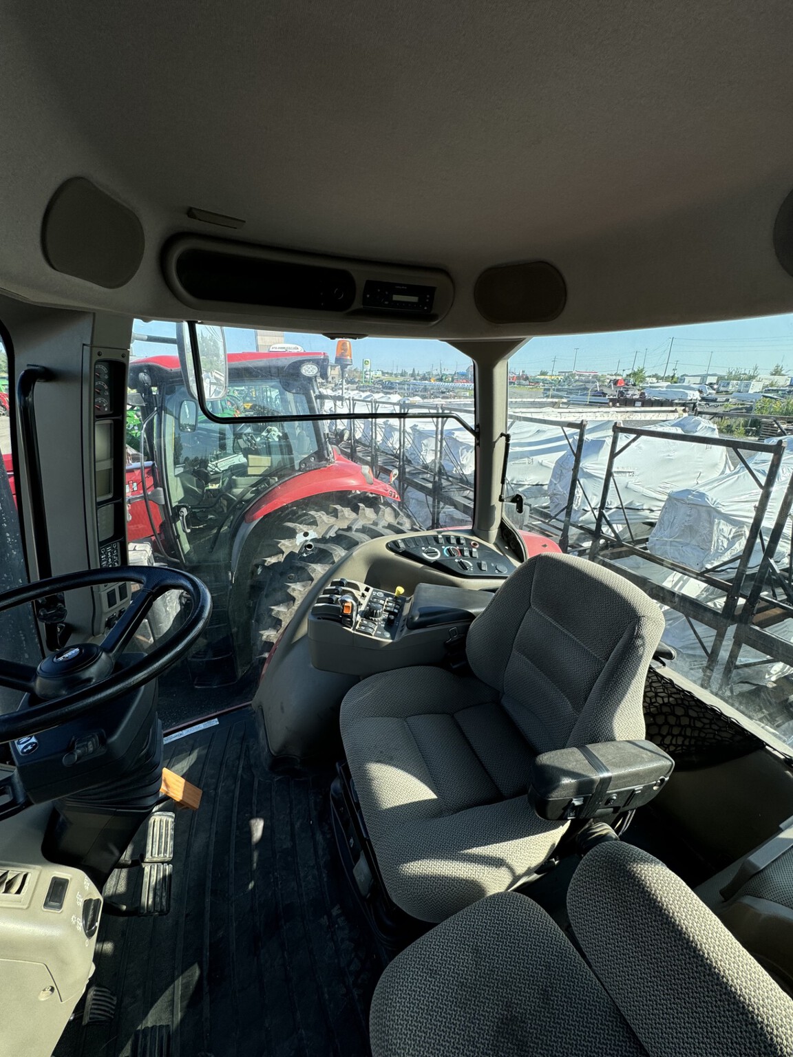 2010 Case IH MAGNUM 215 Image 7