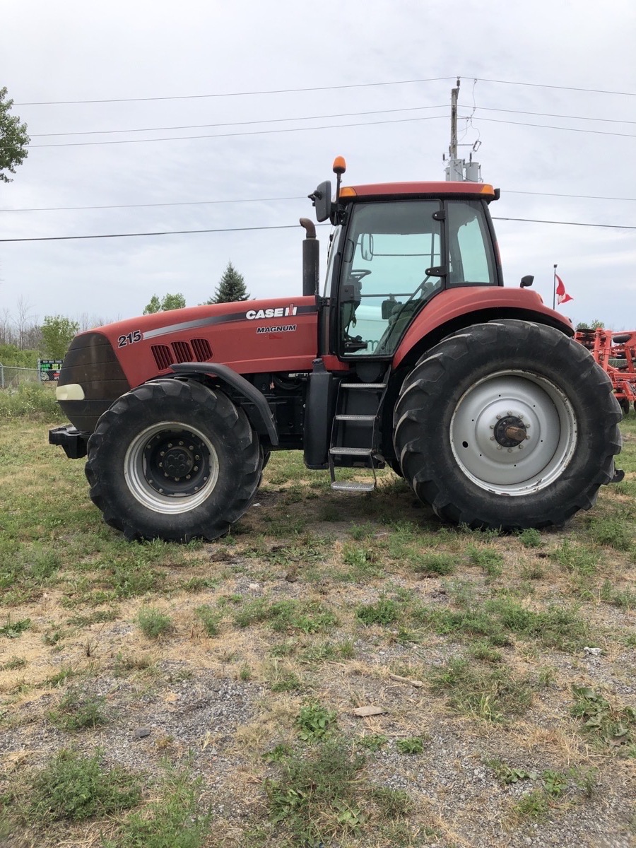 2010 Case IH MAGNUM 215 Image 3