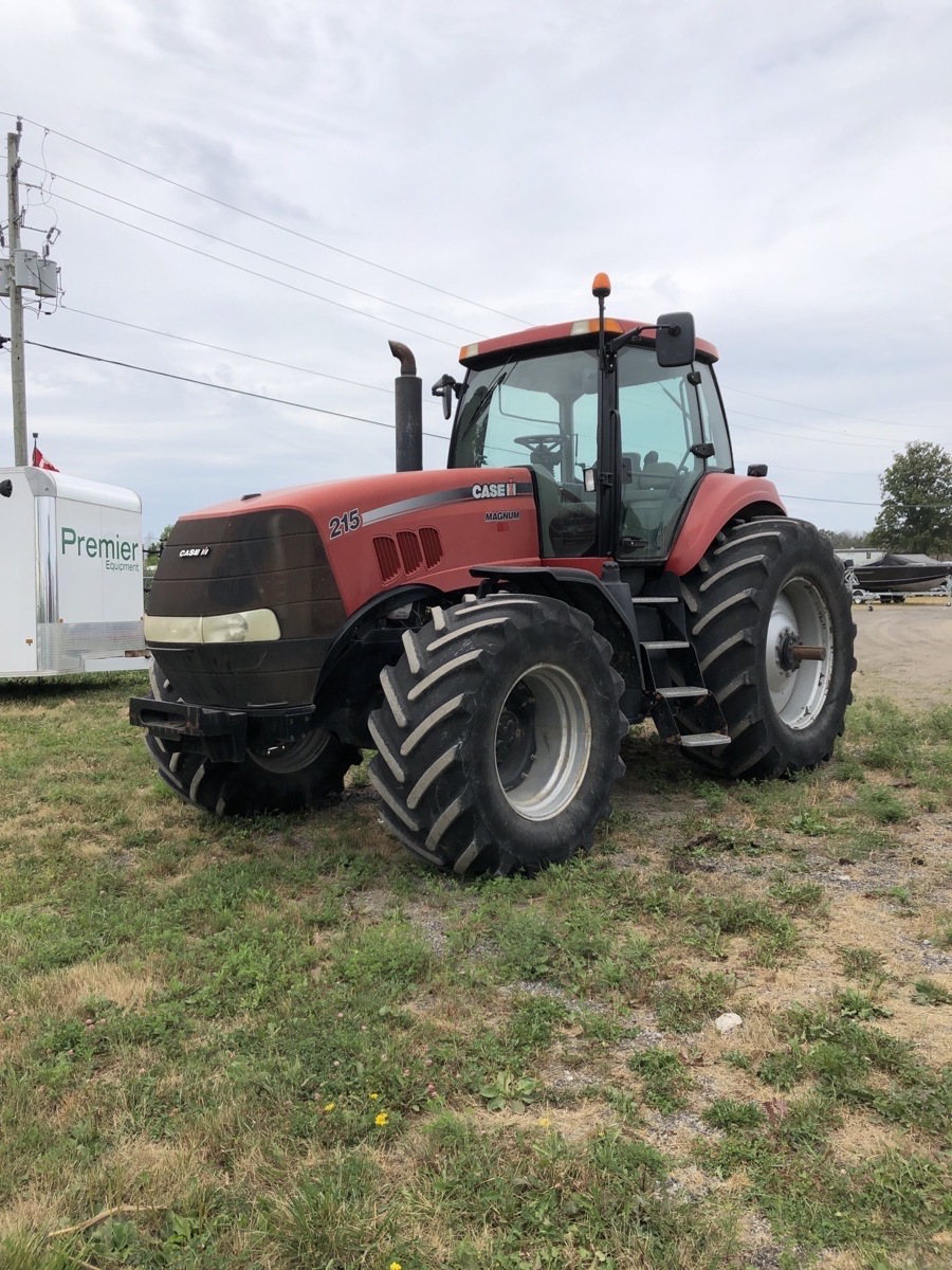 2010 Case IH MAGNUM 215 Image 2