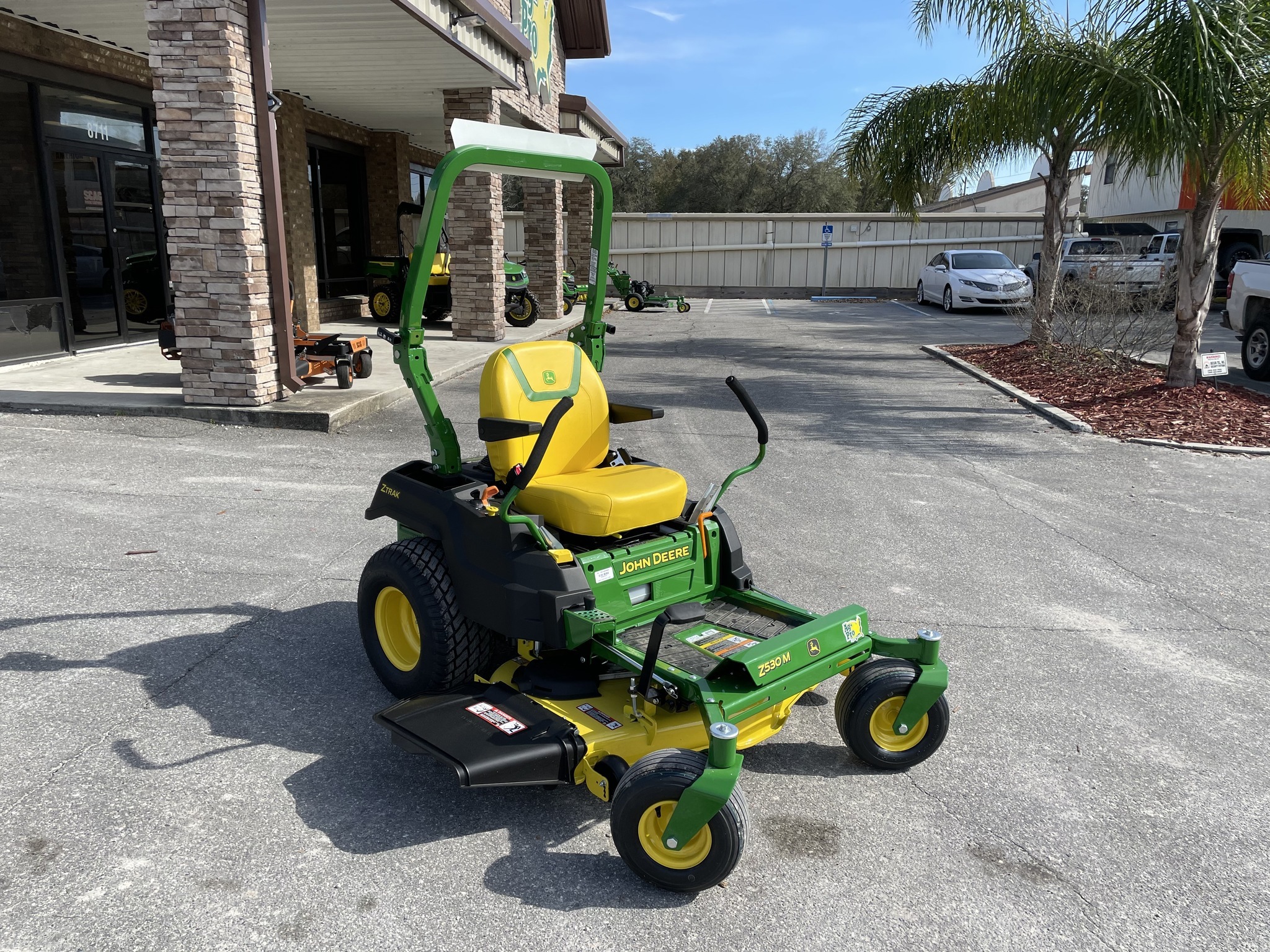 2025 John Deere Z530M Image 3