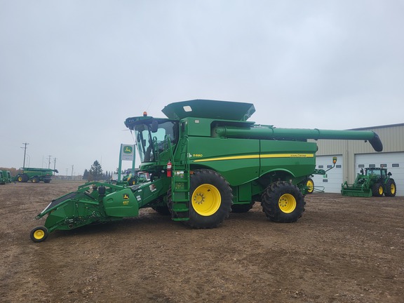 Used 2016 John Deere S680 Combines at Horizon Ag & Turf in St. Paul, AB - Photo11