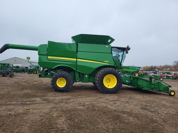 Used 2016 John Deere S680 Combines at Horizon Ag & Turf in St. Paul, AB - Photo16