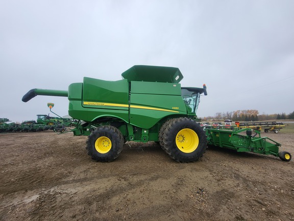 Used 2016 John Deere S680 Combines at Horizon Ag & Turf in St. Paul, AB - Photo17