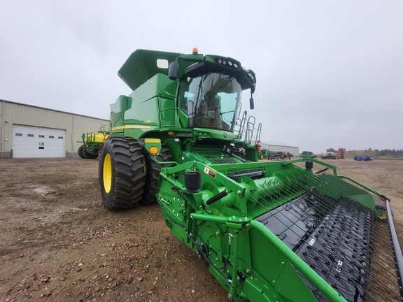 Used 2016 John Deere S680 Combines at Horizon Ag & Turf in St. Paul, AB - Photo10