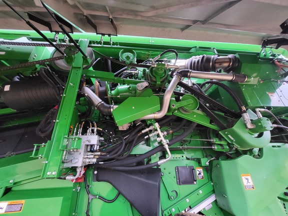 Used 2016 John Deere S680 Combines at Horizon Ag & Turf in St. Paul, AB - Photo25