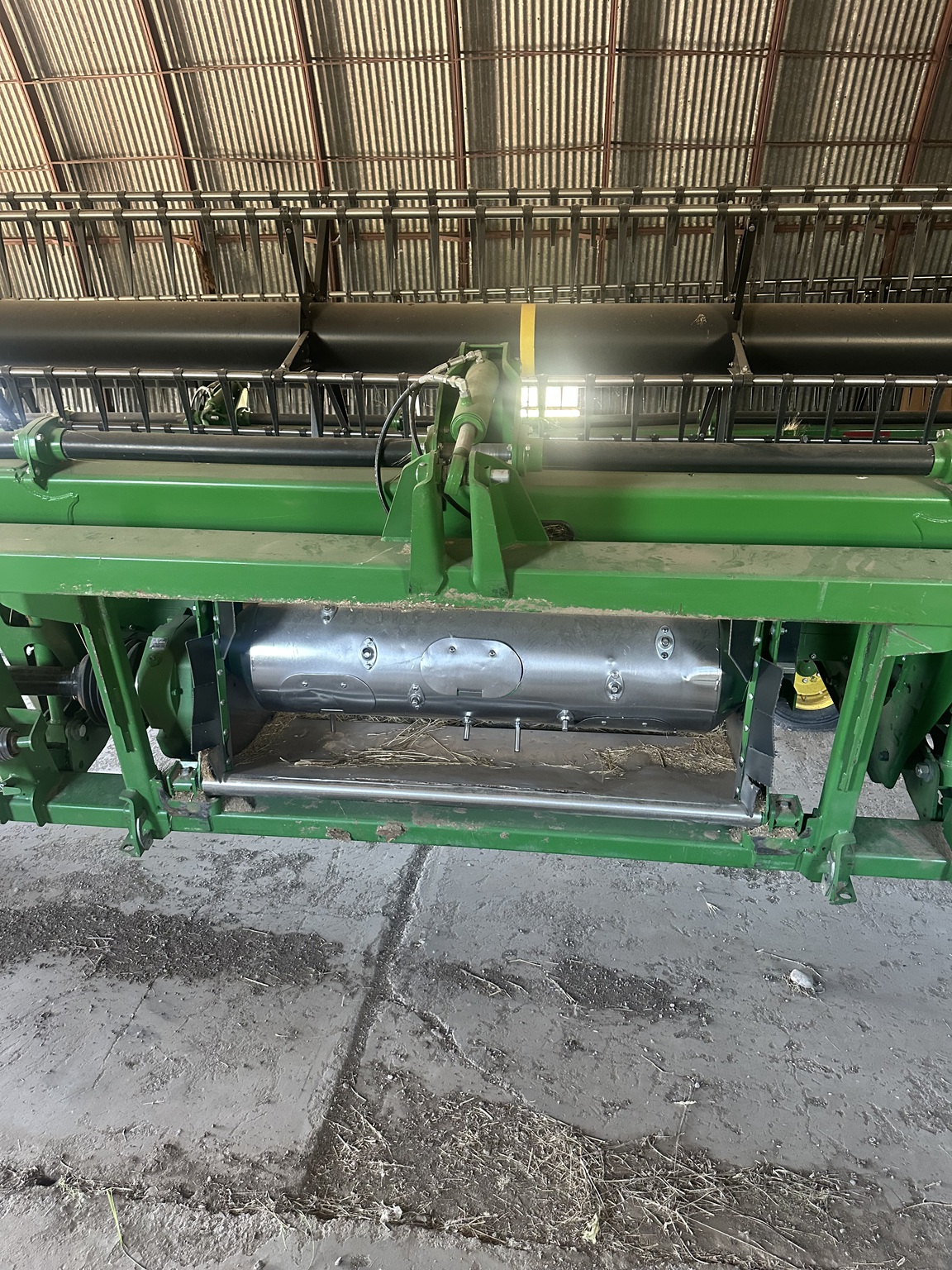 2020 John Deere 735D Image 4