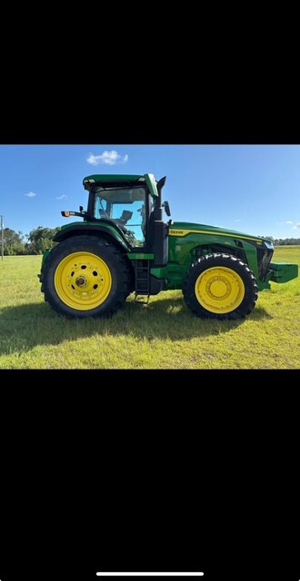 2023 John Deere 8R 250 Image 5