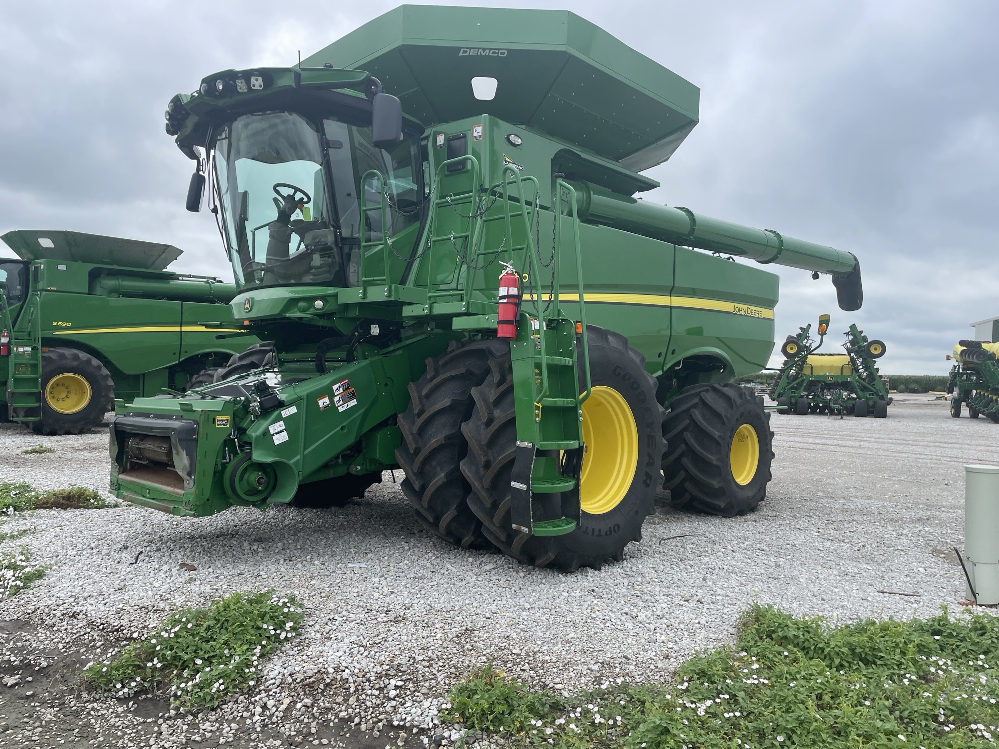 2023 John Deere S780 Image 1