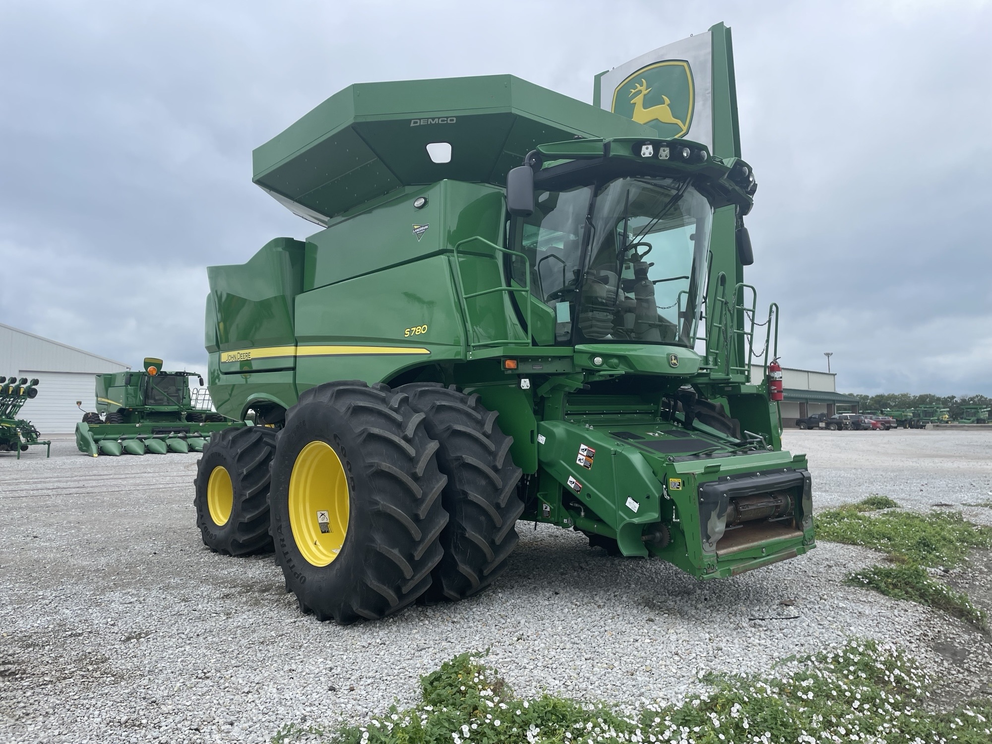 2023 John Deere S780 Image 2