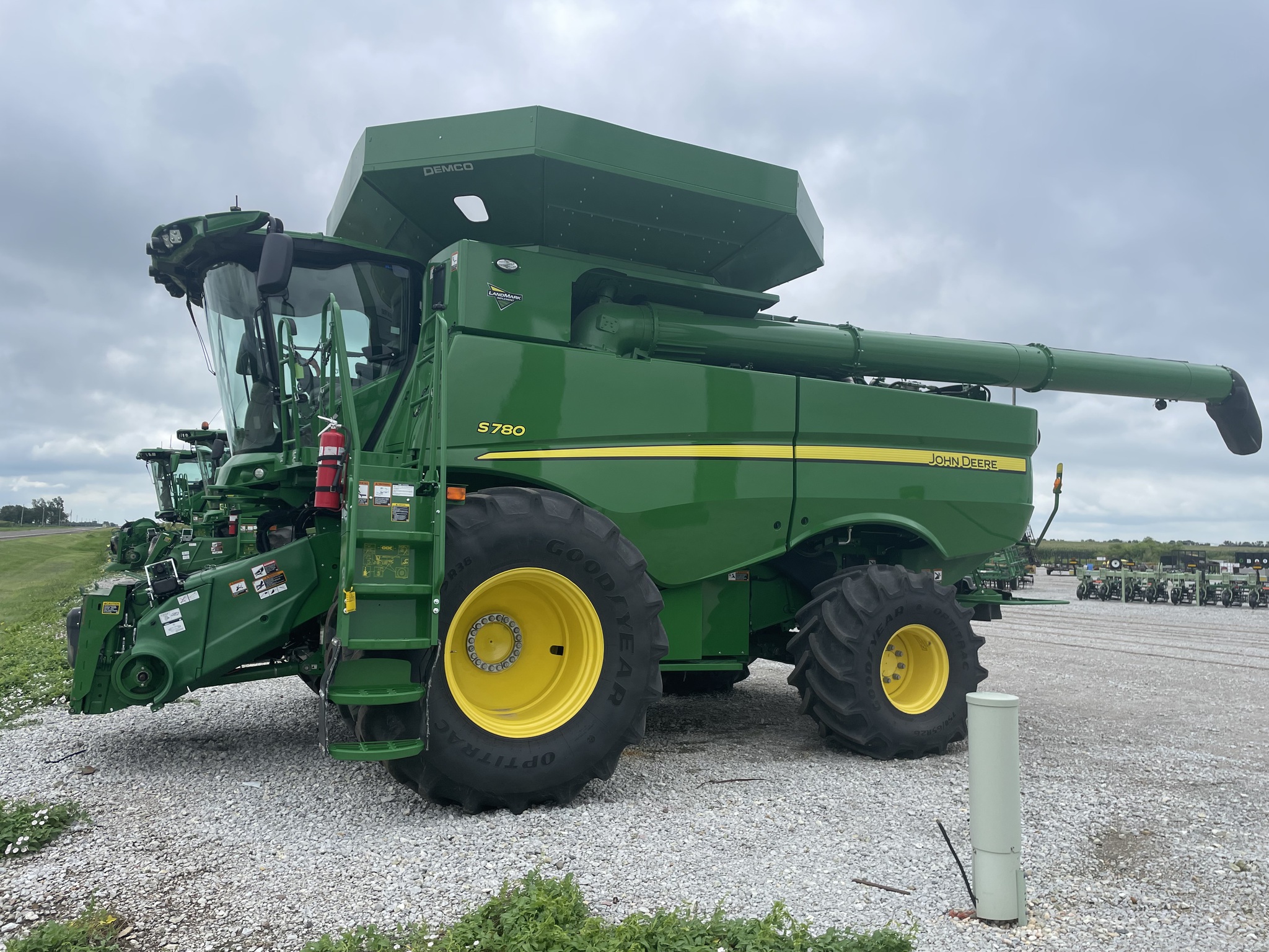 2023 John Deere S780 Image 3