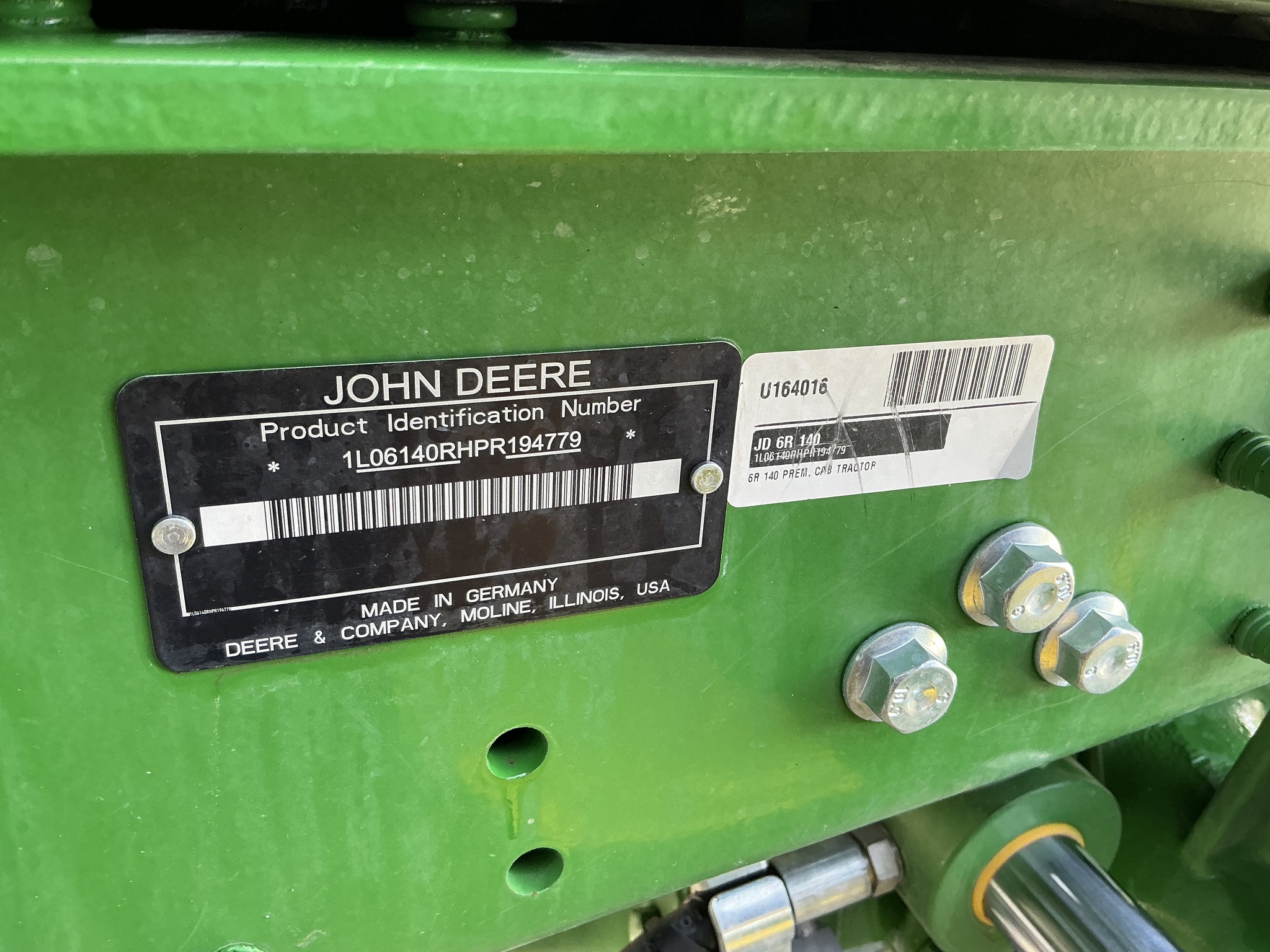 2023 John Deere 6R 140 Image 9