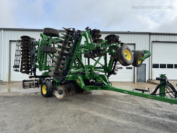 2024 John Deere 2633 | Disks | MachineFinder