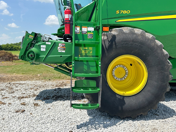 2019 John-Deere S780