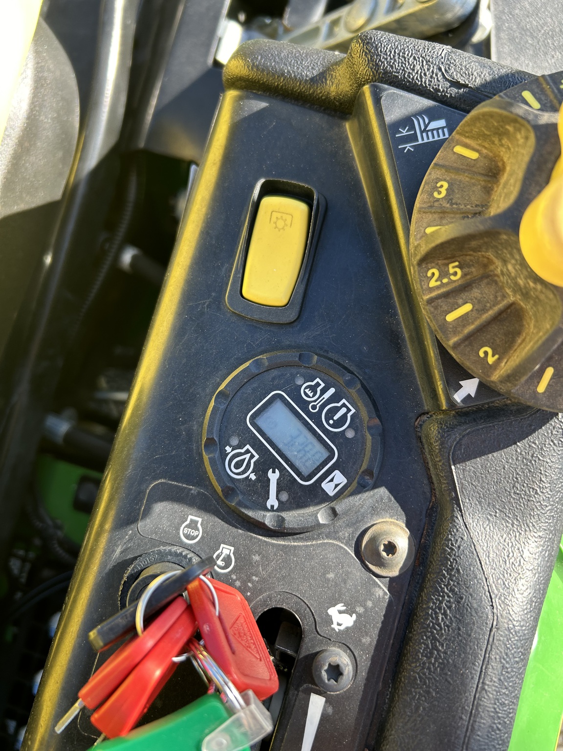 2024 John Deere Z970R Image 5