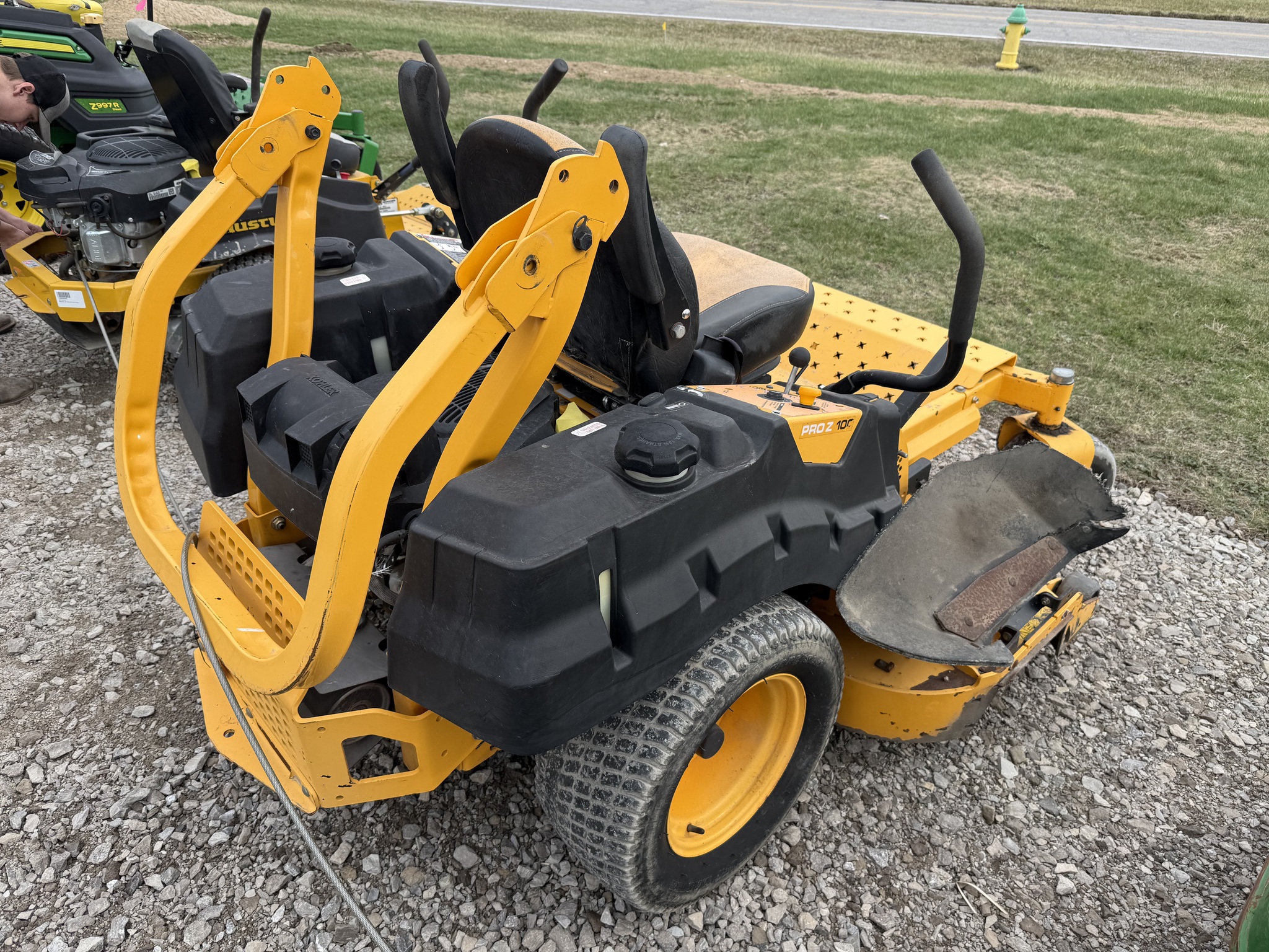 2016 Cub Cadet Pro Z 160L KW Image 10