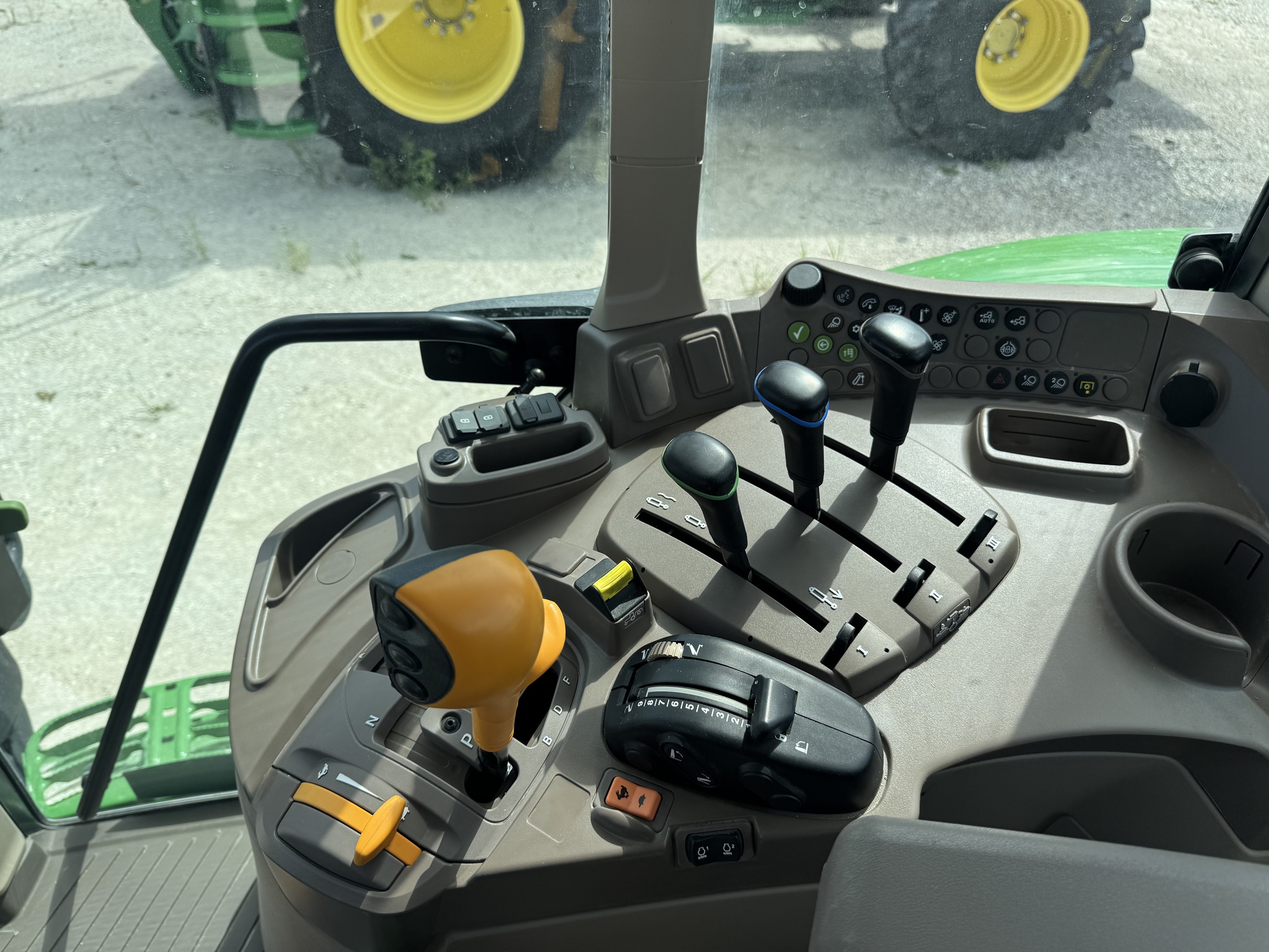  2024 John Deere 6130M at Heritage Tractor in Quincy, IL