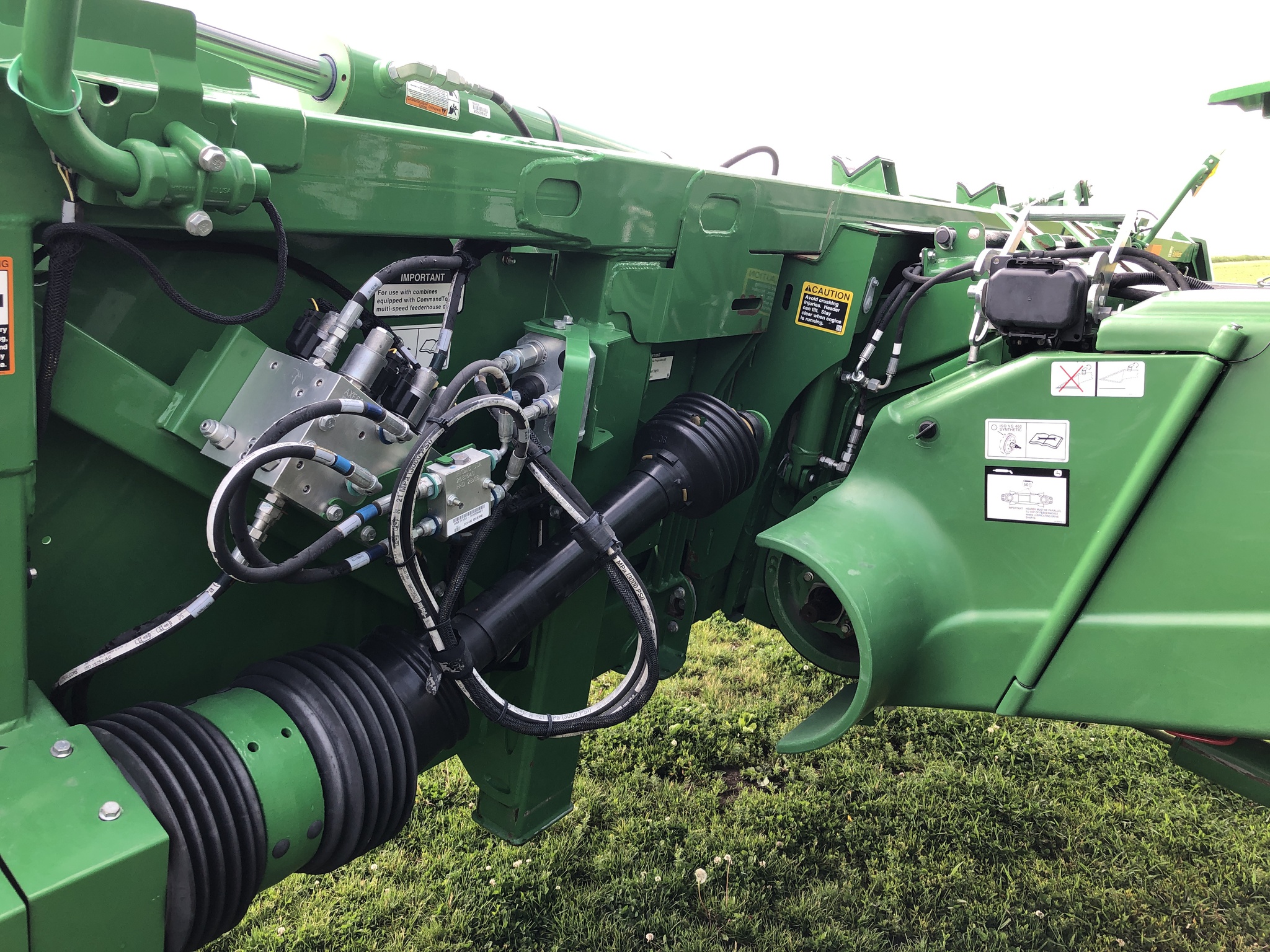 2019 John Deere 712FC Image 5