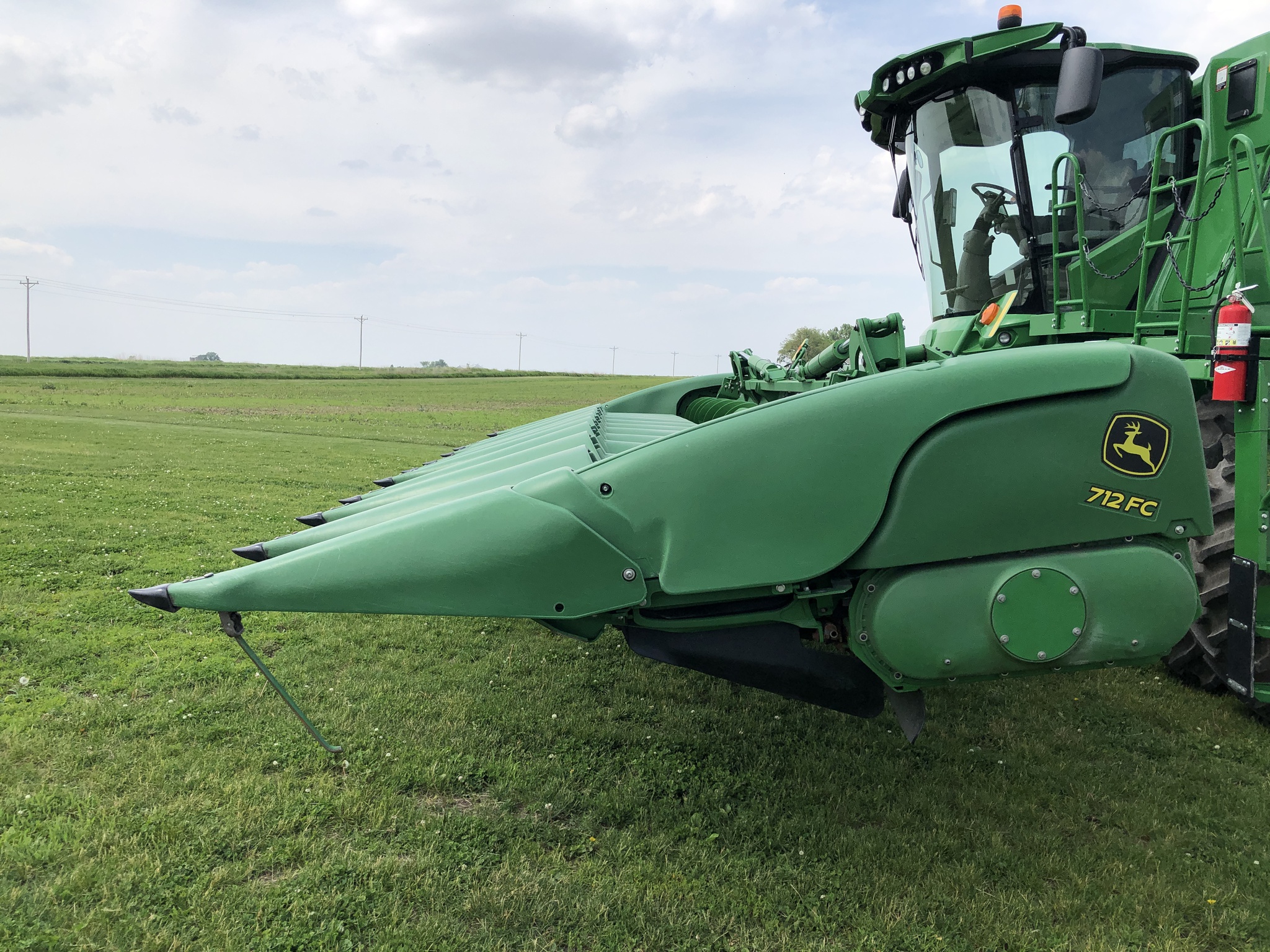 2019 John Deere 712FC Image 2