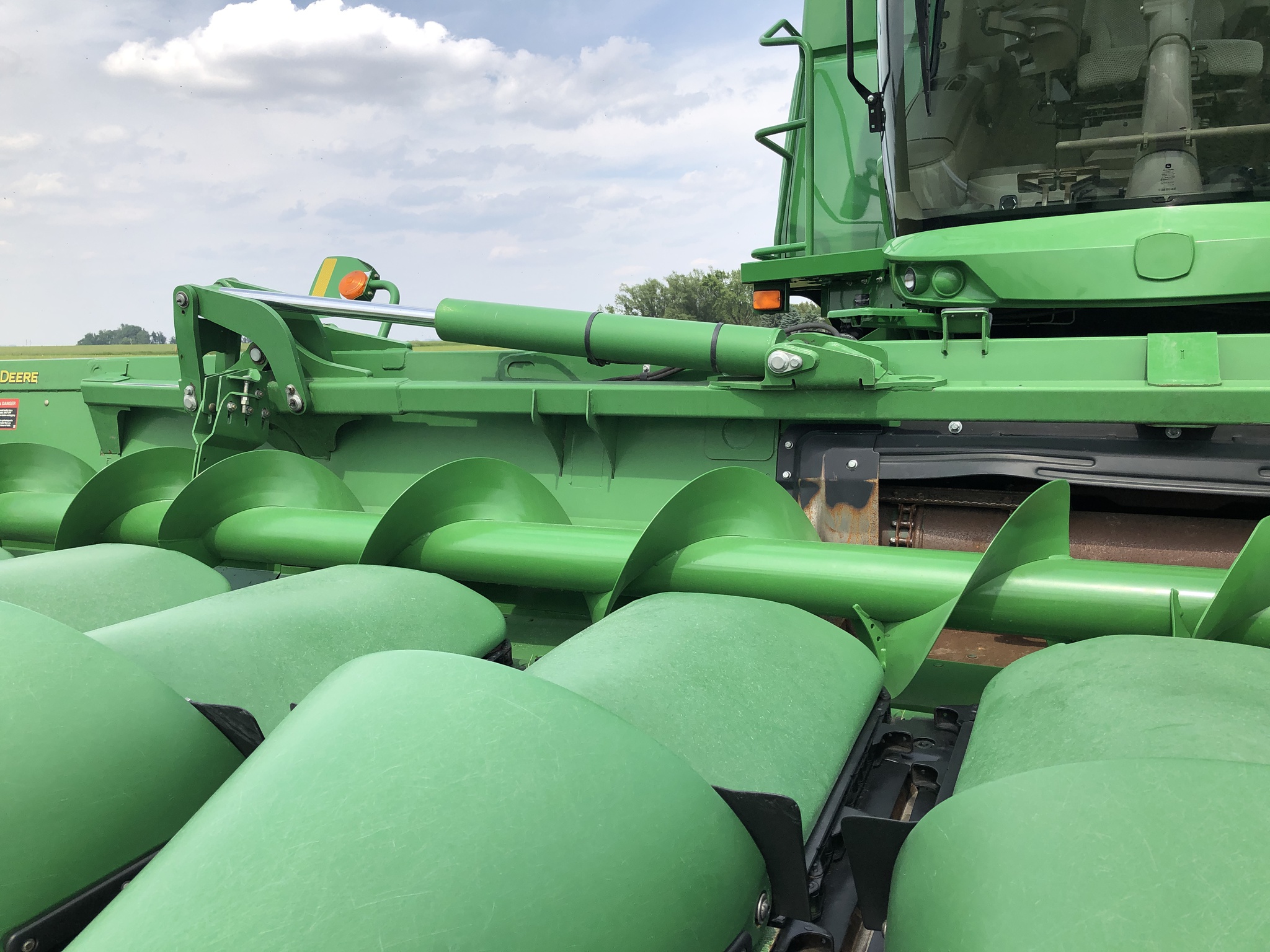 2019 John Deere 712FC Image 33