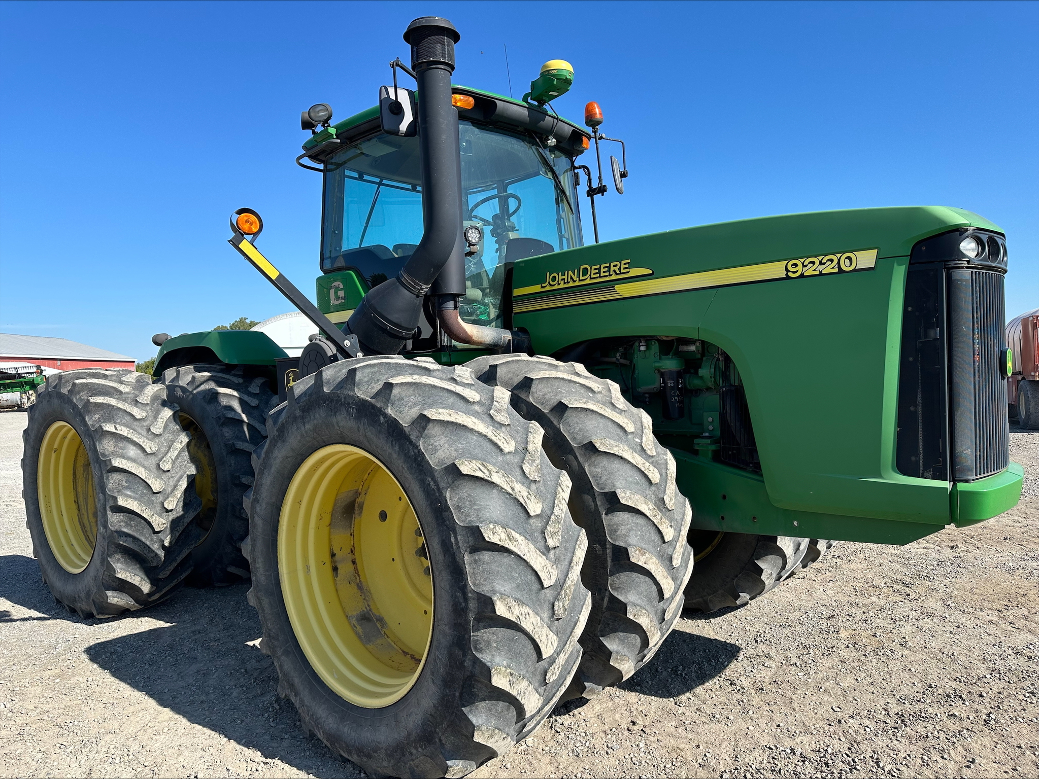 2007 John Deere 9220 Image 3