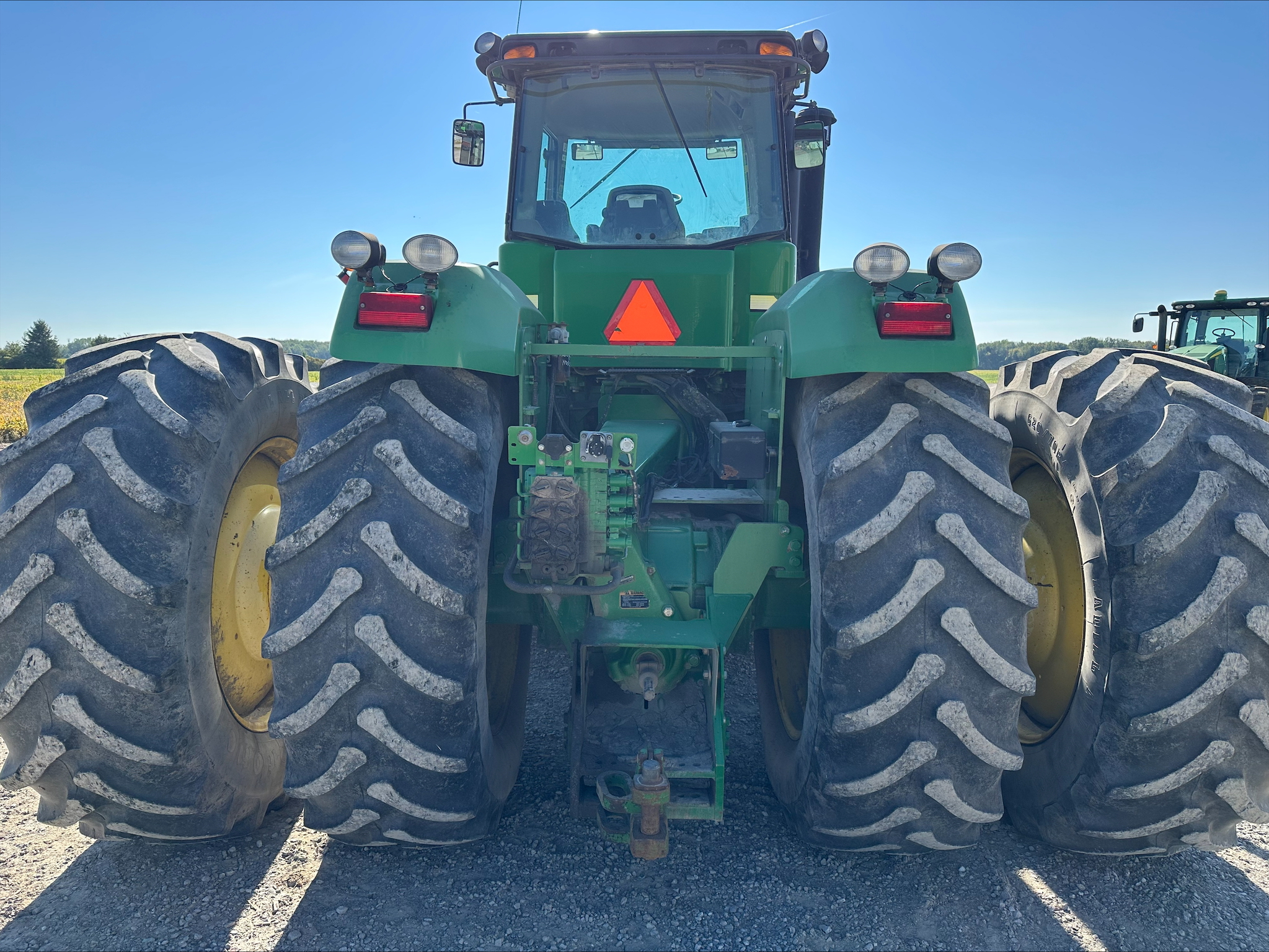 2007 John Deere 9220 Image 8
