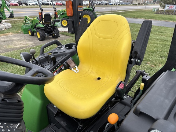 Used 2018 John Deere 2032R Compact Utility Tractors at Koenig Equipment in Lebanon, OH - Photo8