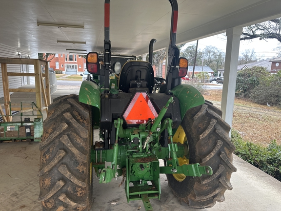 2022 John Deere 5075E Photo 5