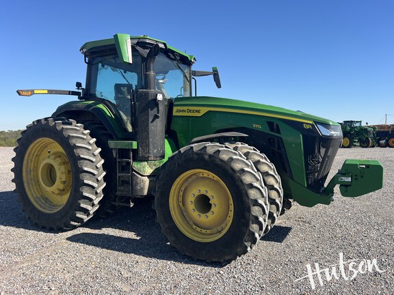 Photo of 2024 John Deere 8R 370