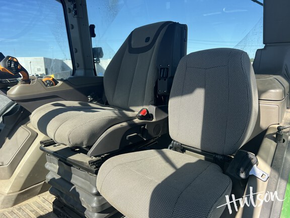 Photo of 2024 John Deere 8R 370