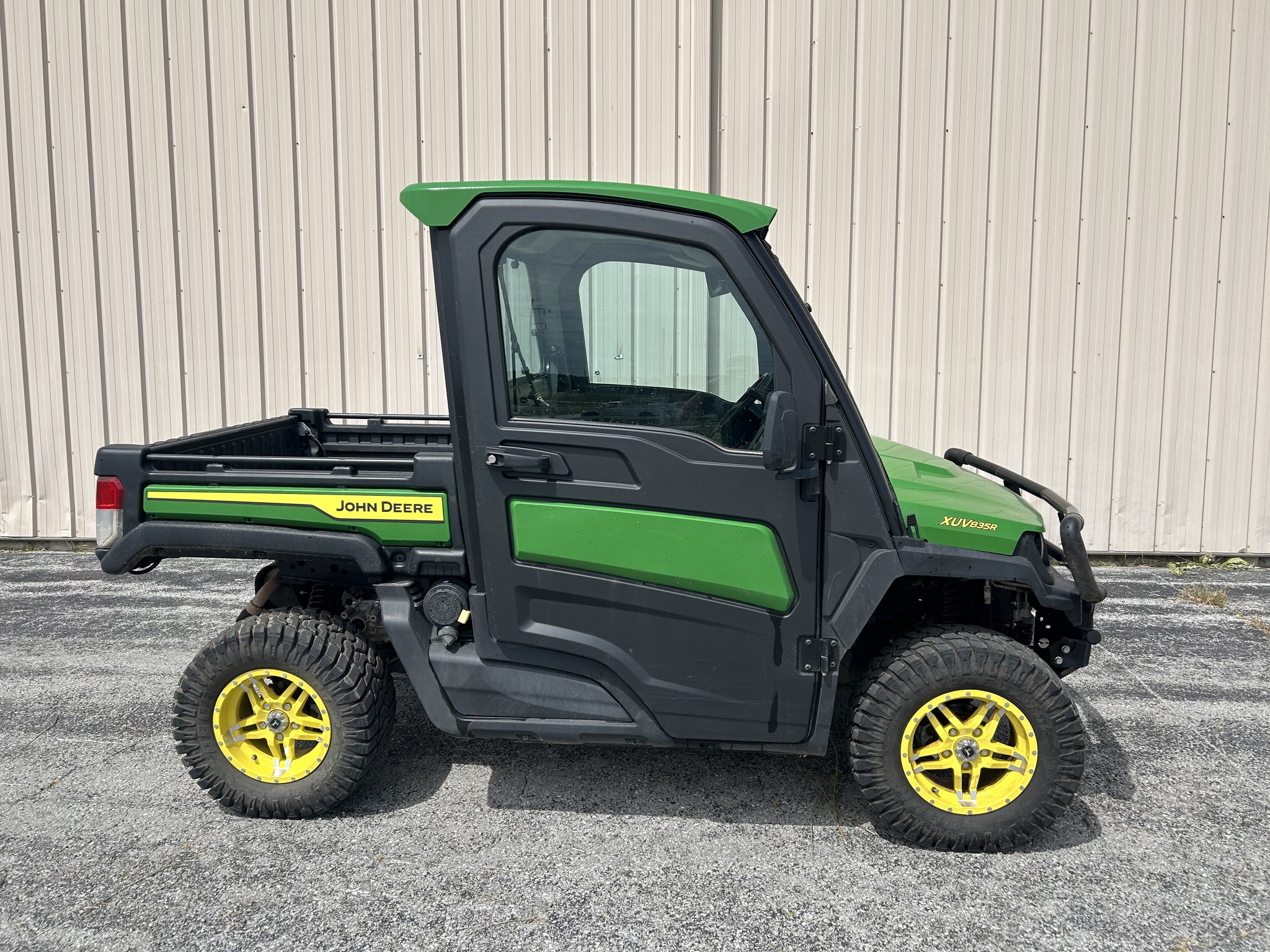  2024 John Deere XUV 835R at Heritage Tractor in Rogersville, MO