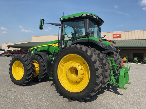 2023 John Deere 8R 340 Photo 9