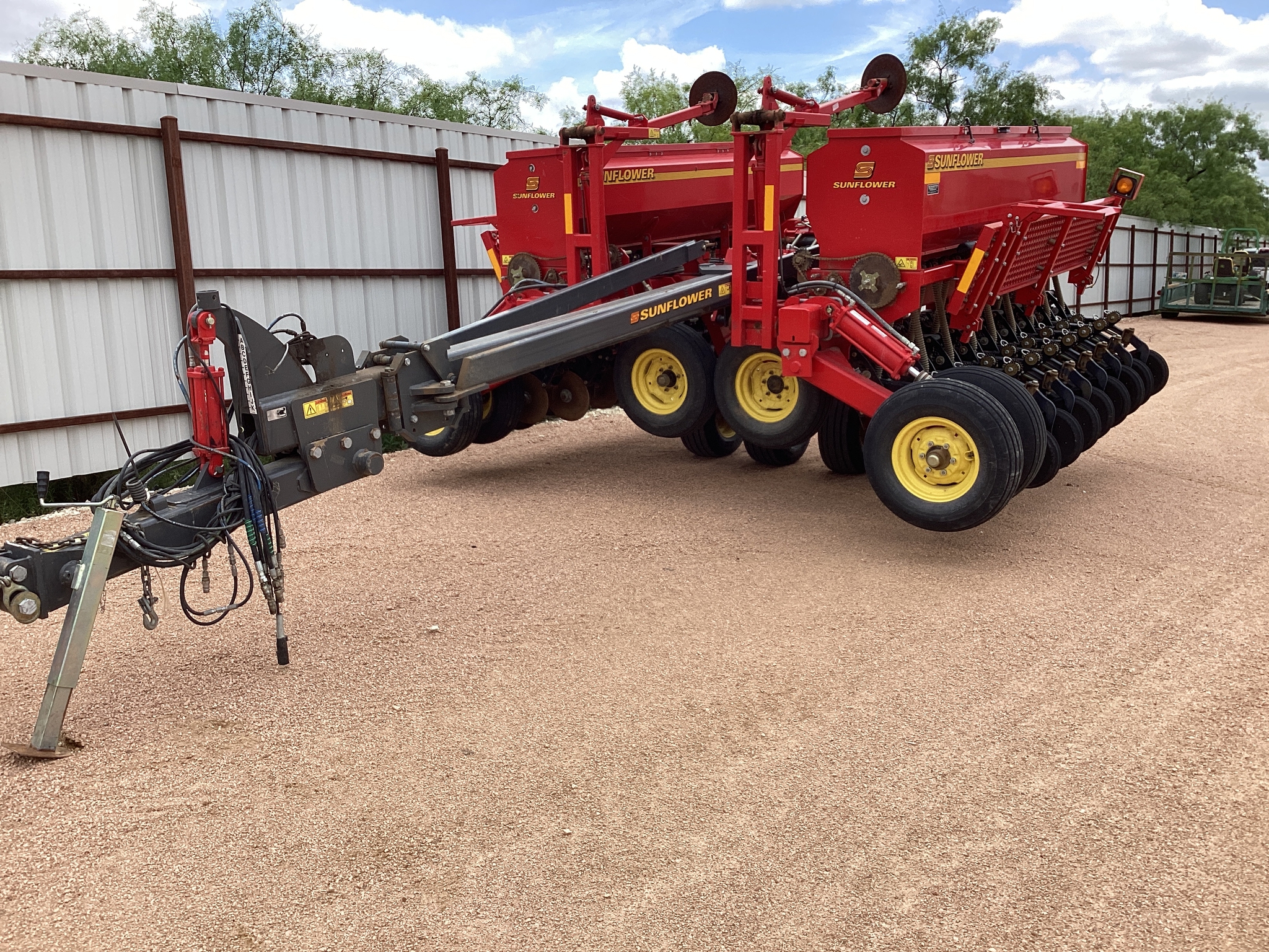 2016 Sunflower 9421 Image 2