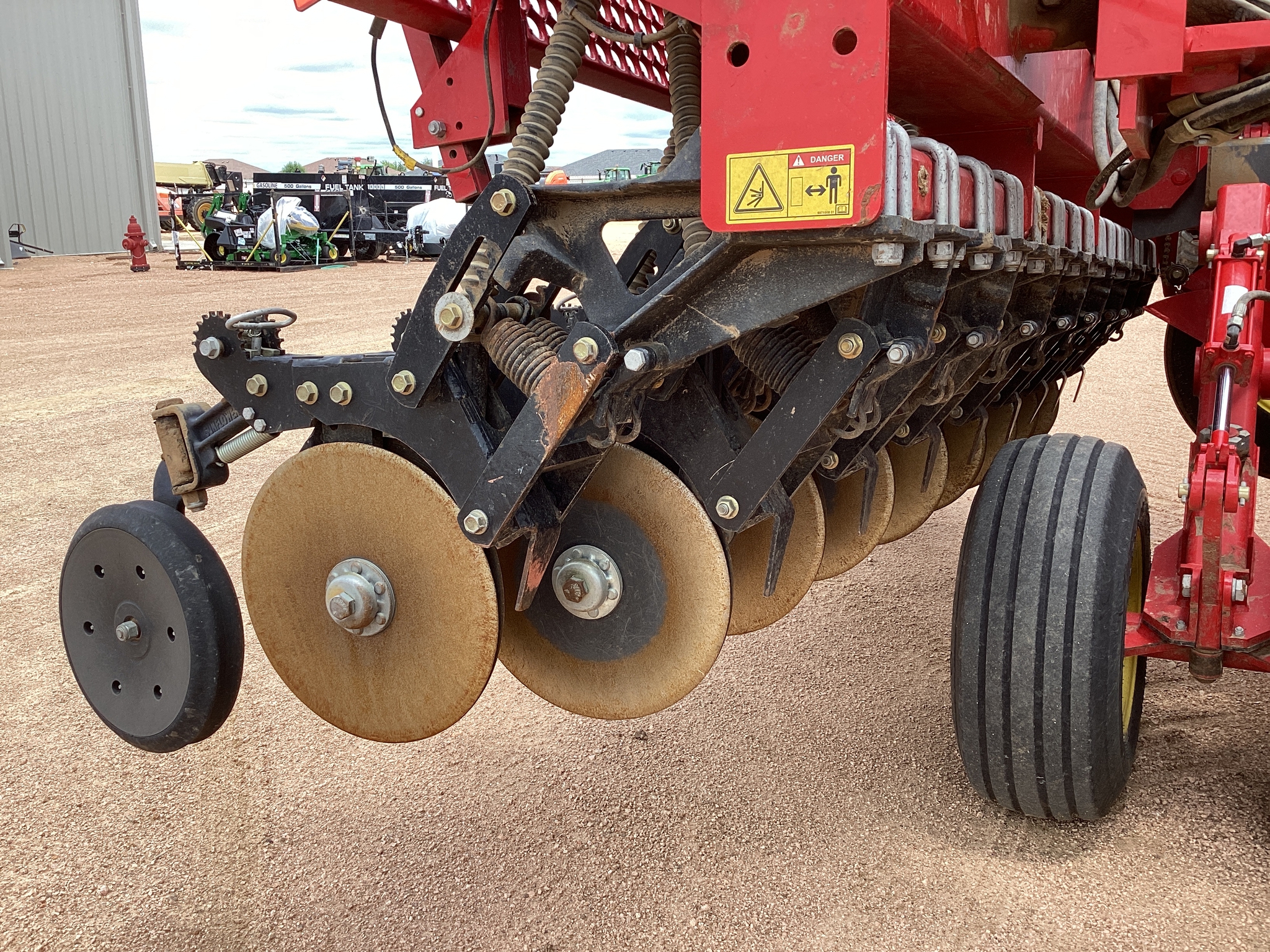 2016 Sunflower 9421 Image 17