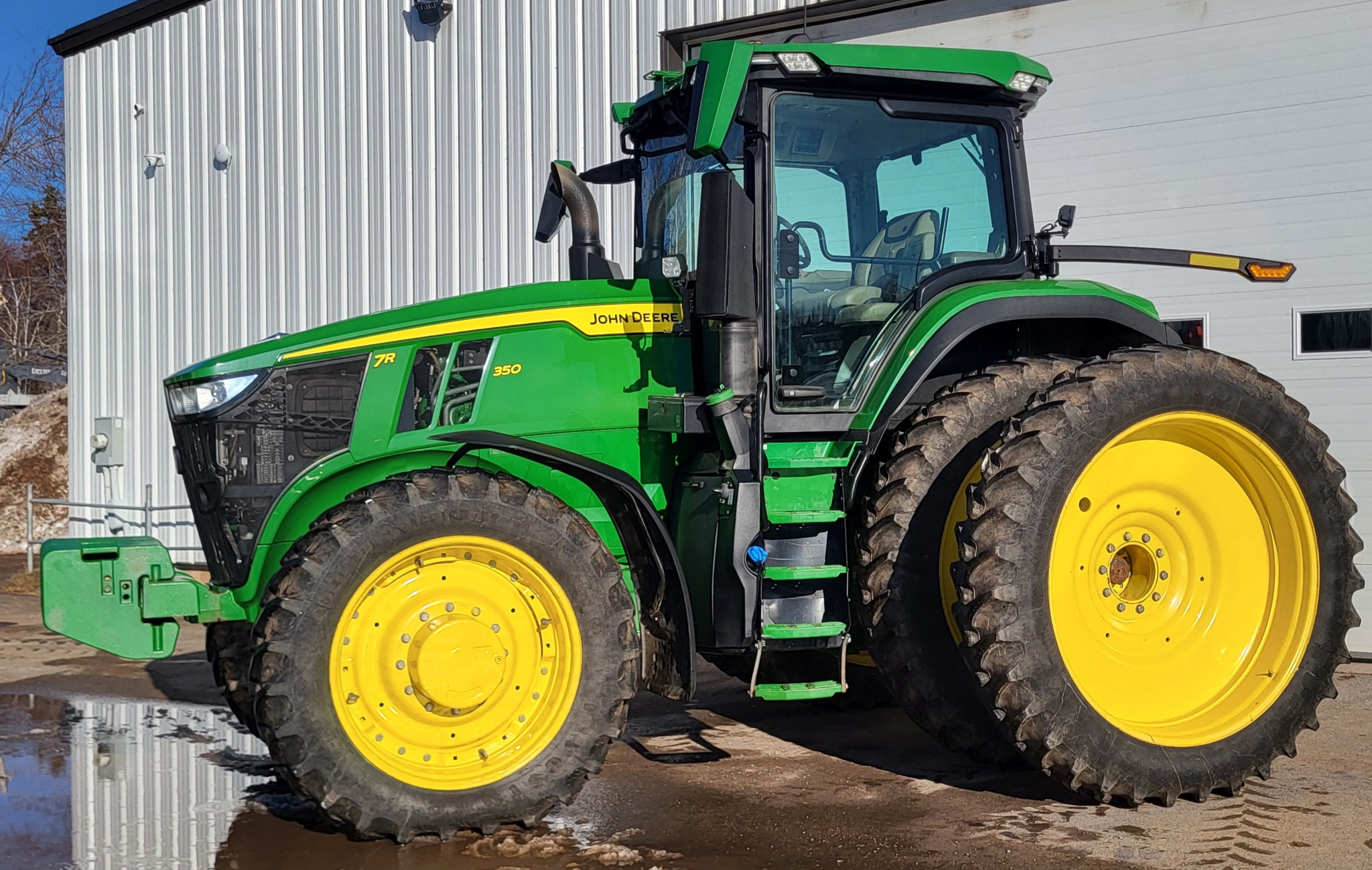2022 John Deere 7R 350 Image 2
