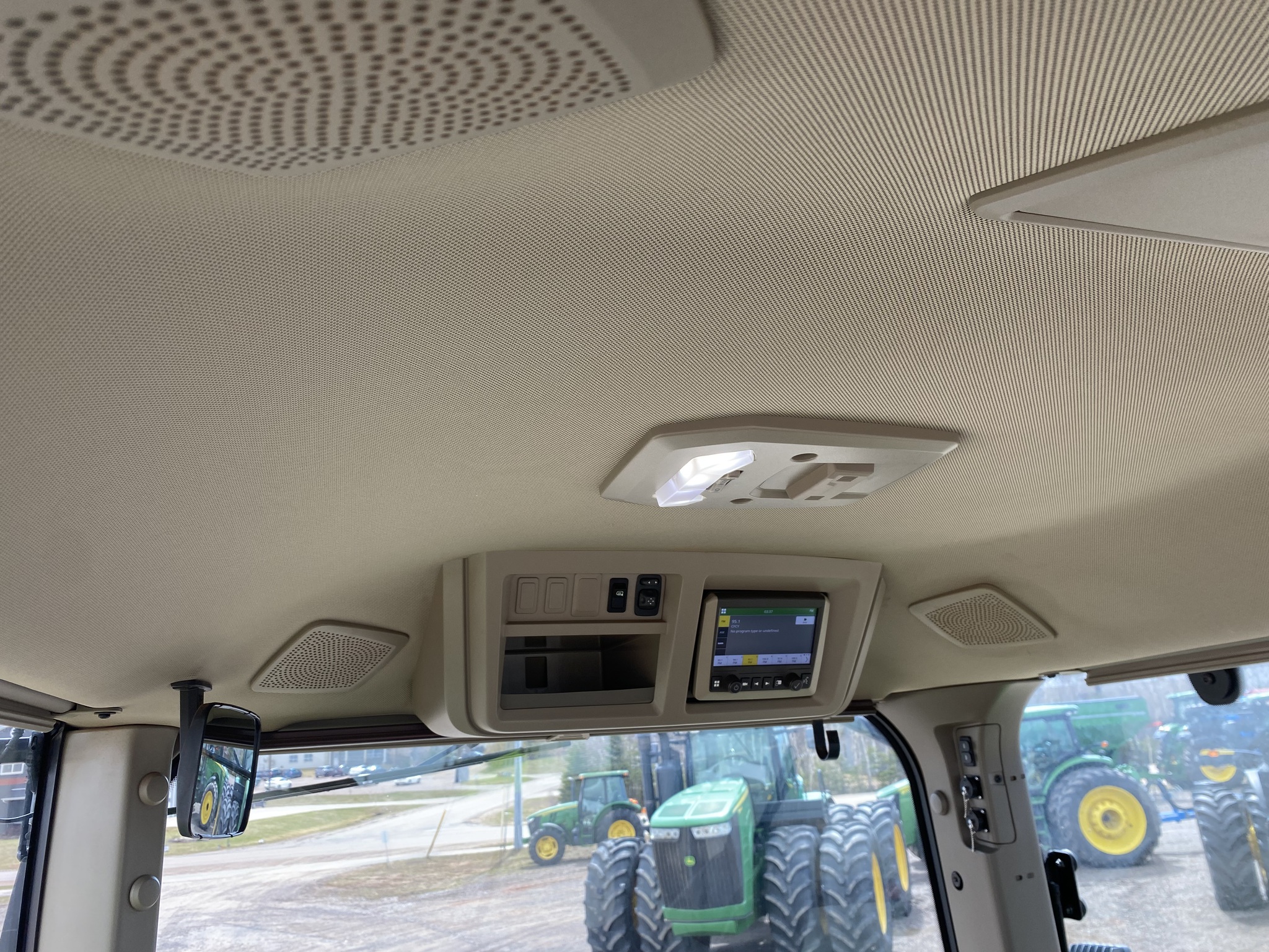 2022 John Deere 7R 350 Image 17