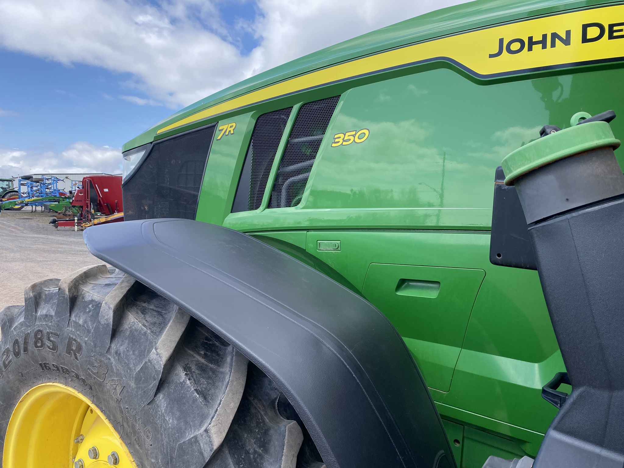 2022 John Deere 7R 350 Image 9