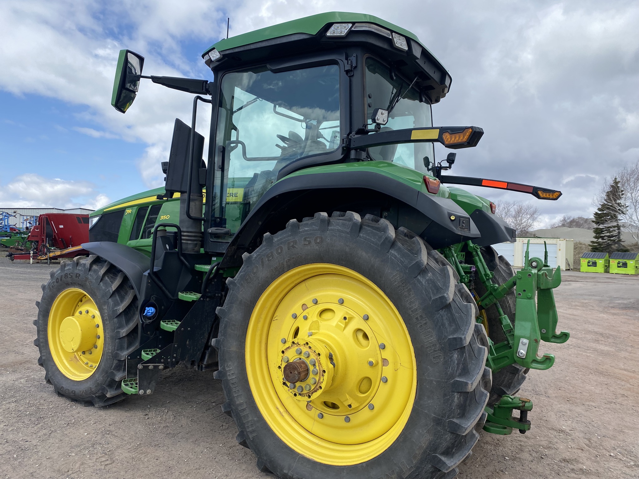 2022 John Deere 7R 350 Image 2