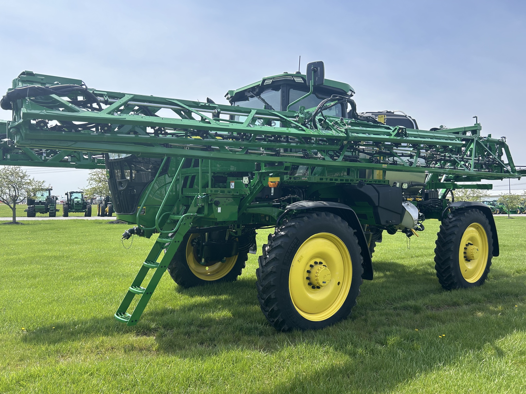 2025 John Deere 412R Image 17