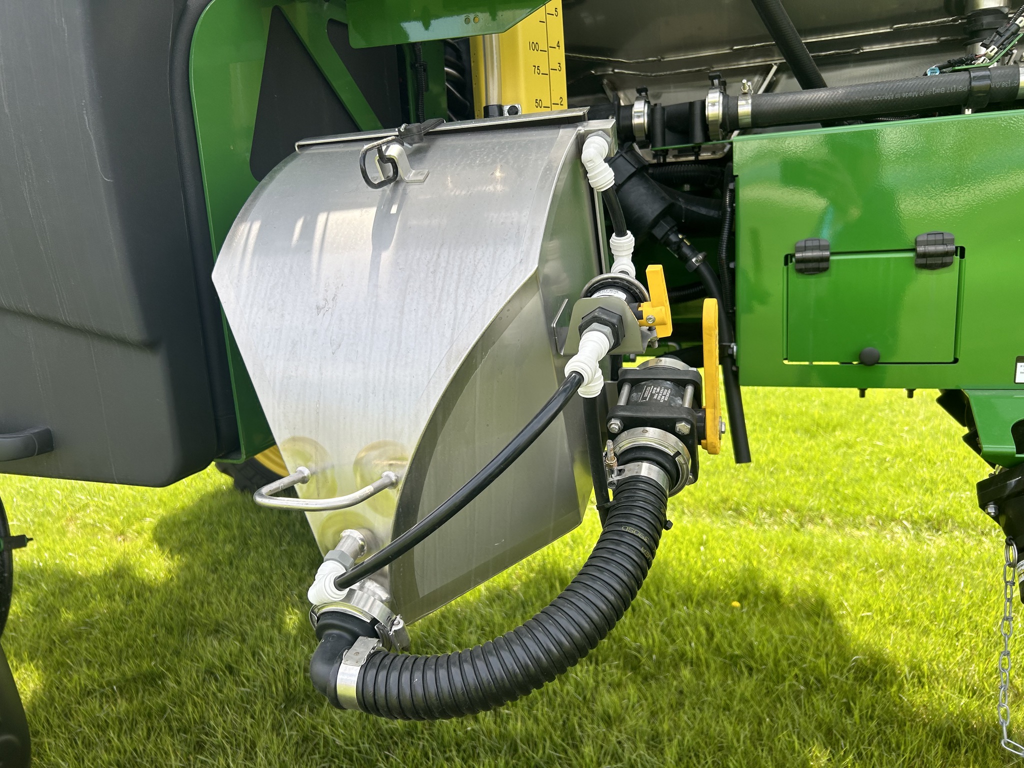 2025 John Deere 412R Image 11